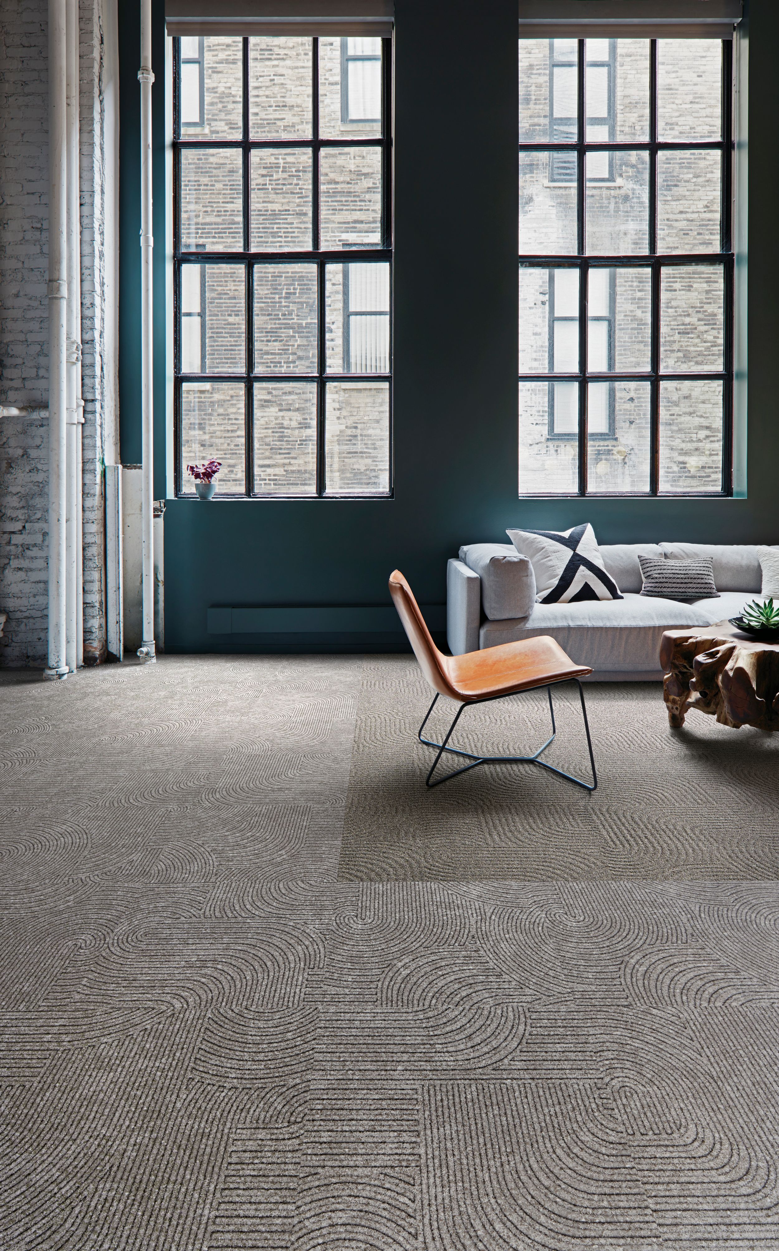 Interface Step this Way and Walk About carpet tile in seating area with couch and chair  Bildnummer 7
